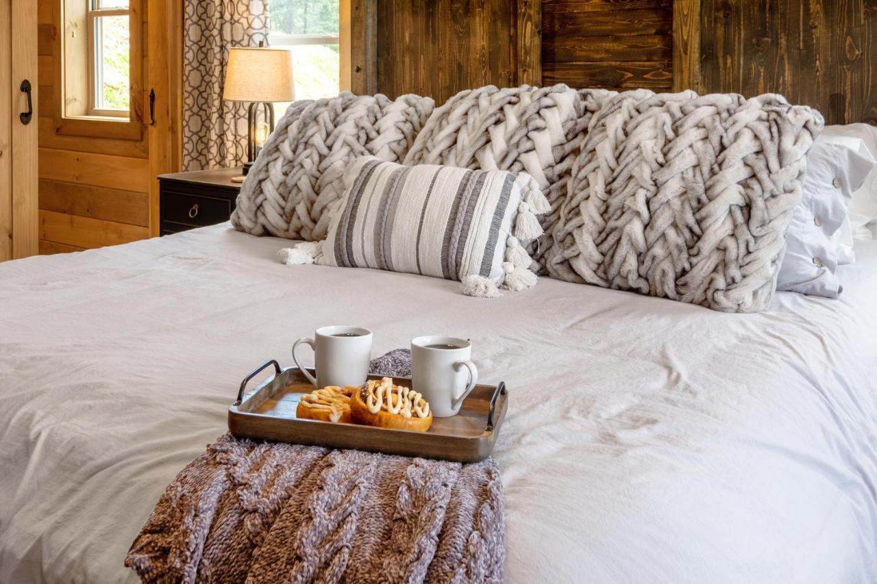 New / 3 King Suites / Sleeps12 / View / 5 Mi To Pf / Hot Tub Sevierville Dış mekan fotoğraf