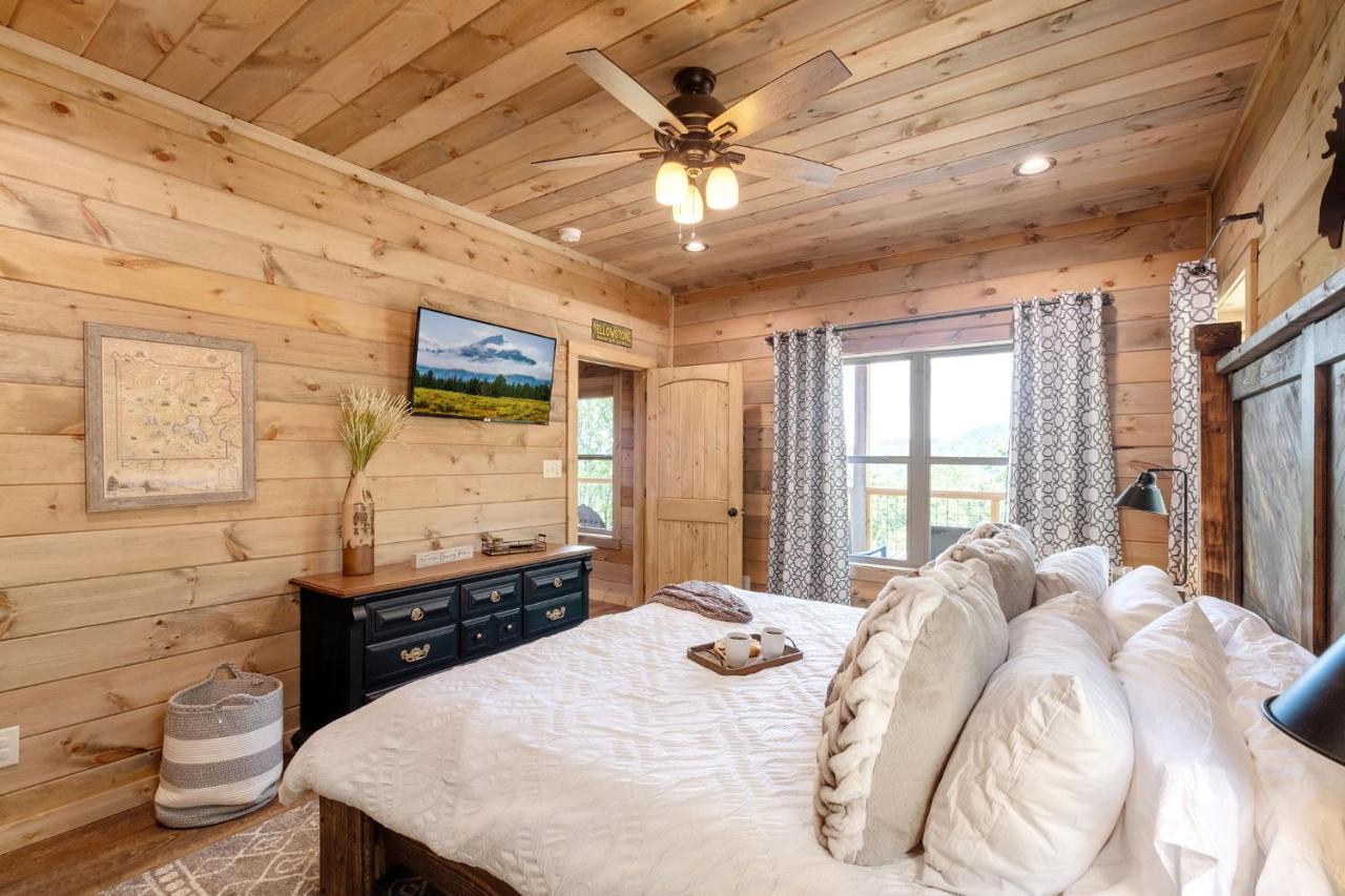 New / 3 King Suites / Sleeps12 / View / 5 Mi To Pf / Hot Tub Sevierville Dış mekan fotoğraf