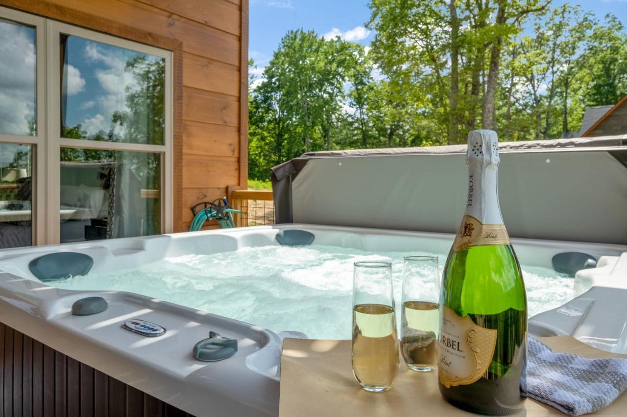 New / 3 King Suites / Sleeps12 / View / 5 Mi To Pf / Hot Tub Sevierville Dış mekan fotoğraf