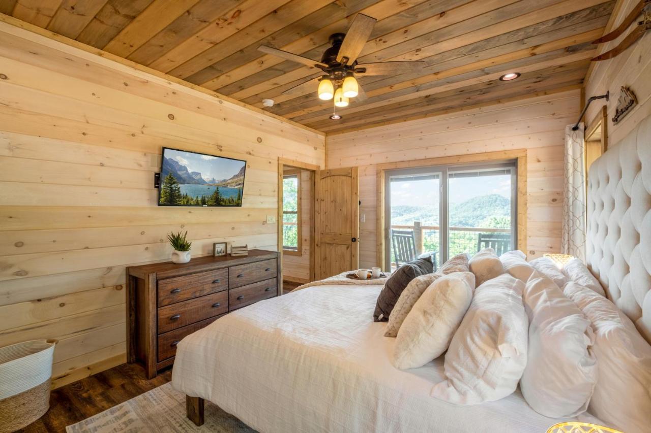 New / 3 King Suites / Sleeps12 / View / 5 Mi To Pf / Hot Tub Sevierville Dış mekan fotoğraf